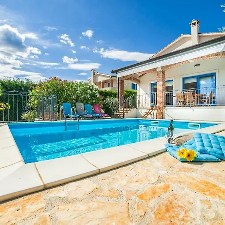 Mar Villa *